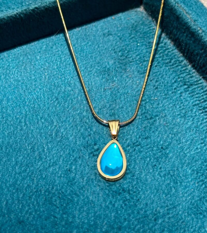 tear drop blue pendant chain