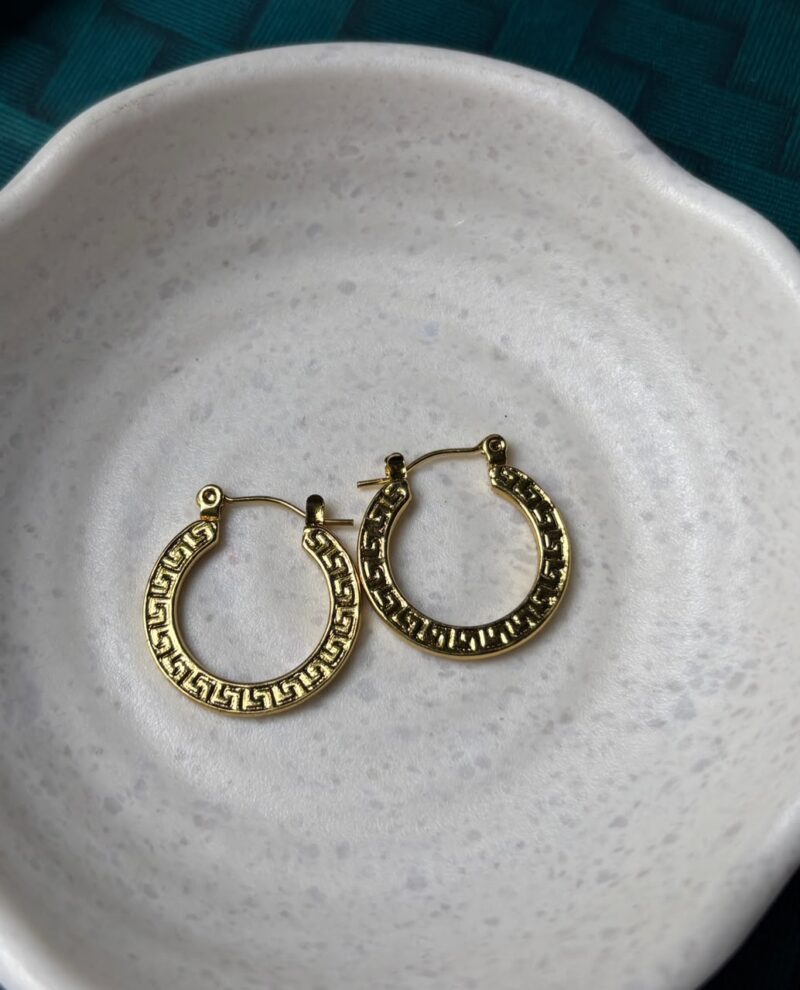 Anti-tarnish hoops