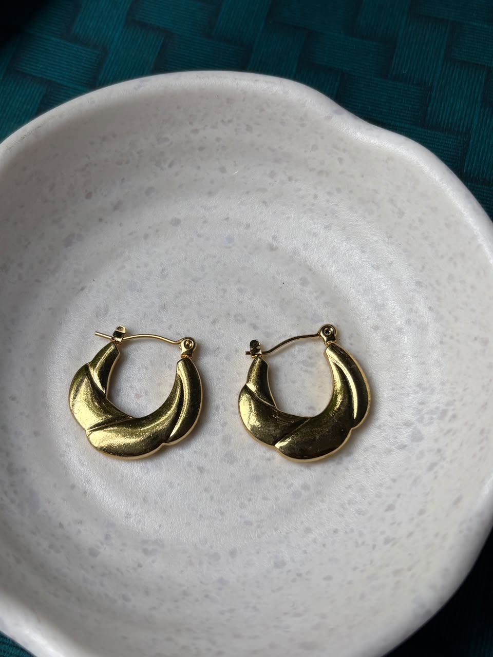 Anti-tarnish hoops - Image 1