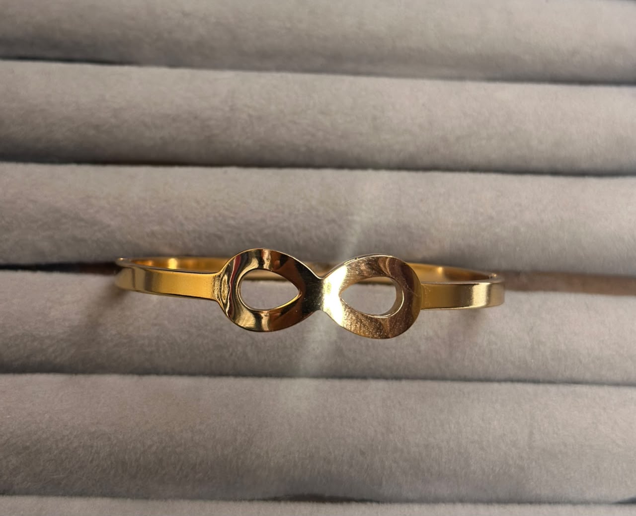 Infinity kada bracelet - Image 1