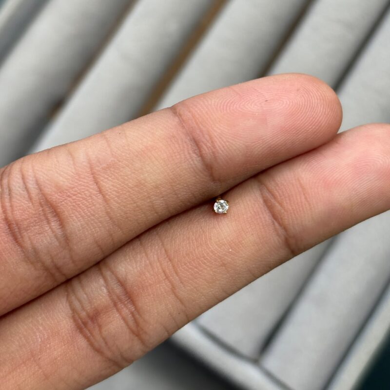 Stone stud (pair) - Image 1