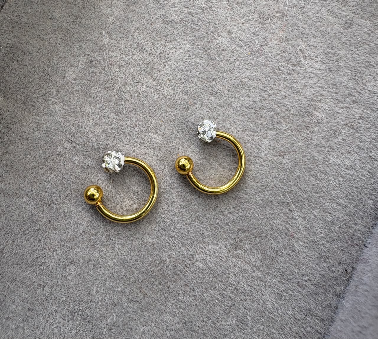 Korean earrings (pair) - Image 1