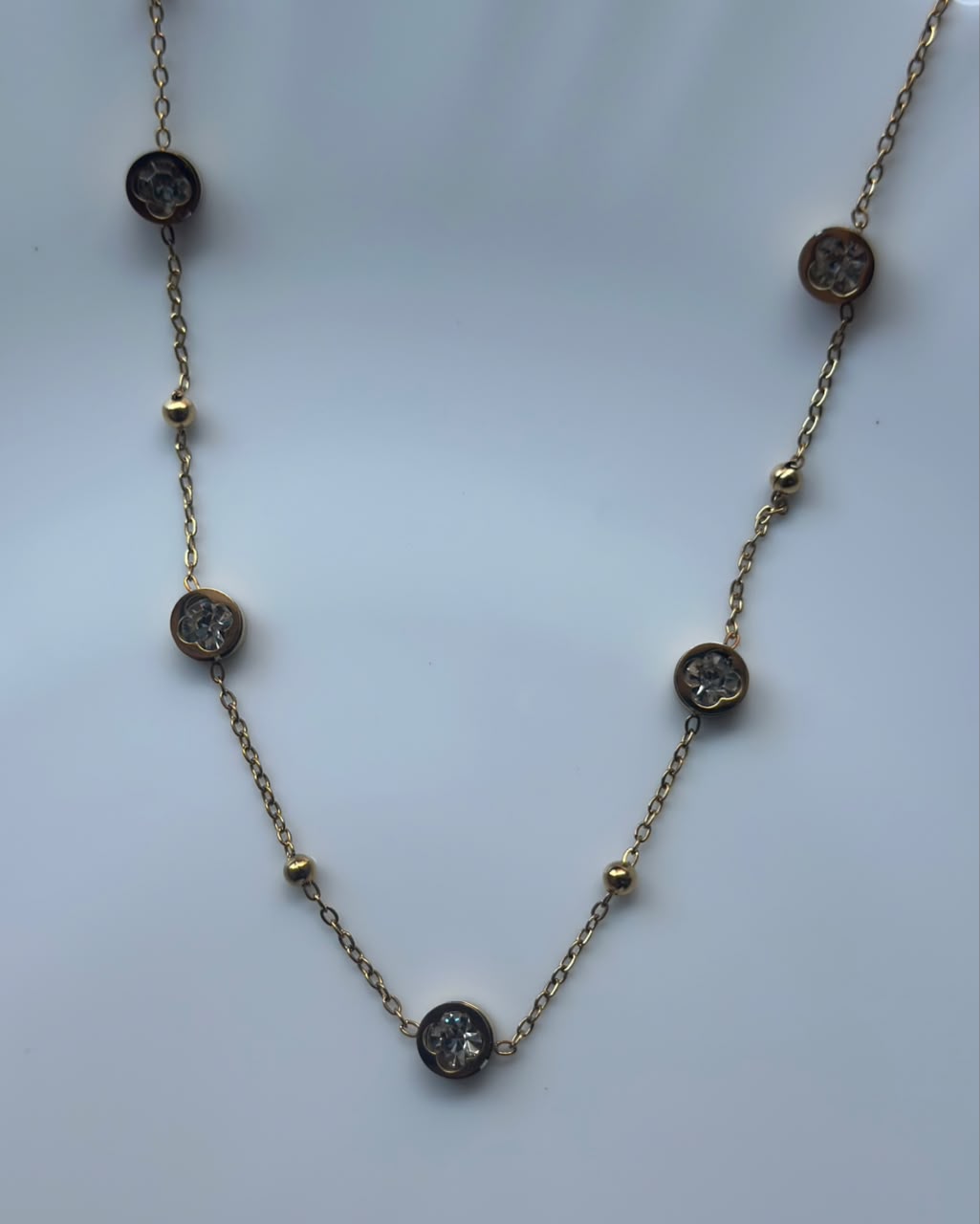 White charm chain - Image 1