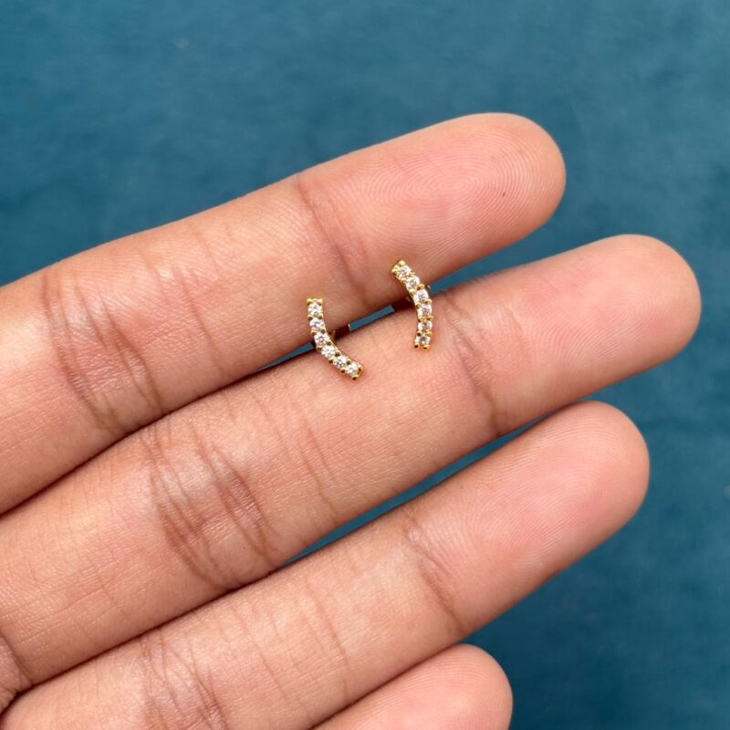 Plain helix stud - Image 1