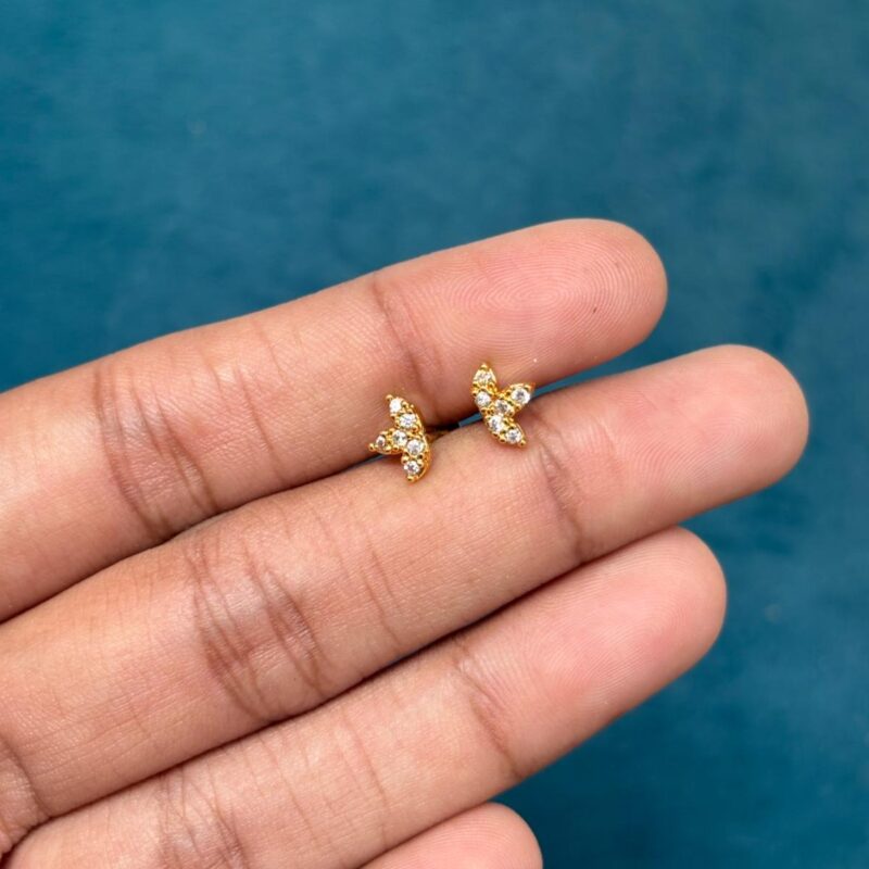 Lotus stud - Image 1