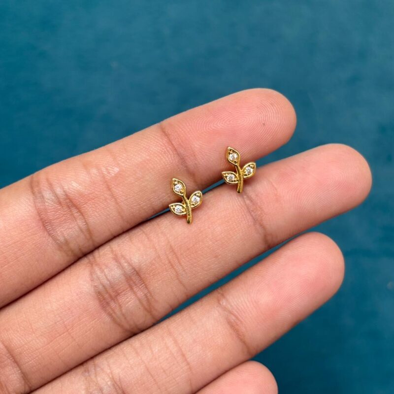 Leaf second stud (pair) - Image 1