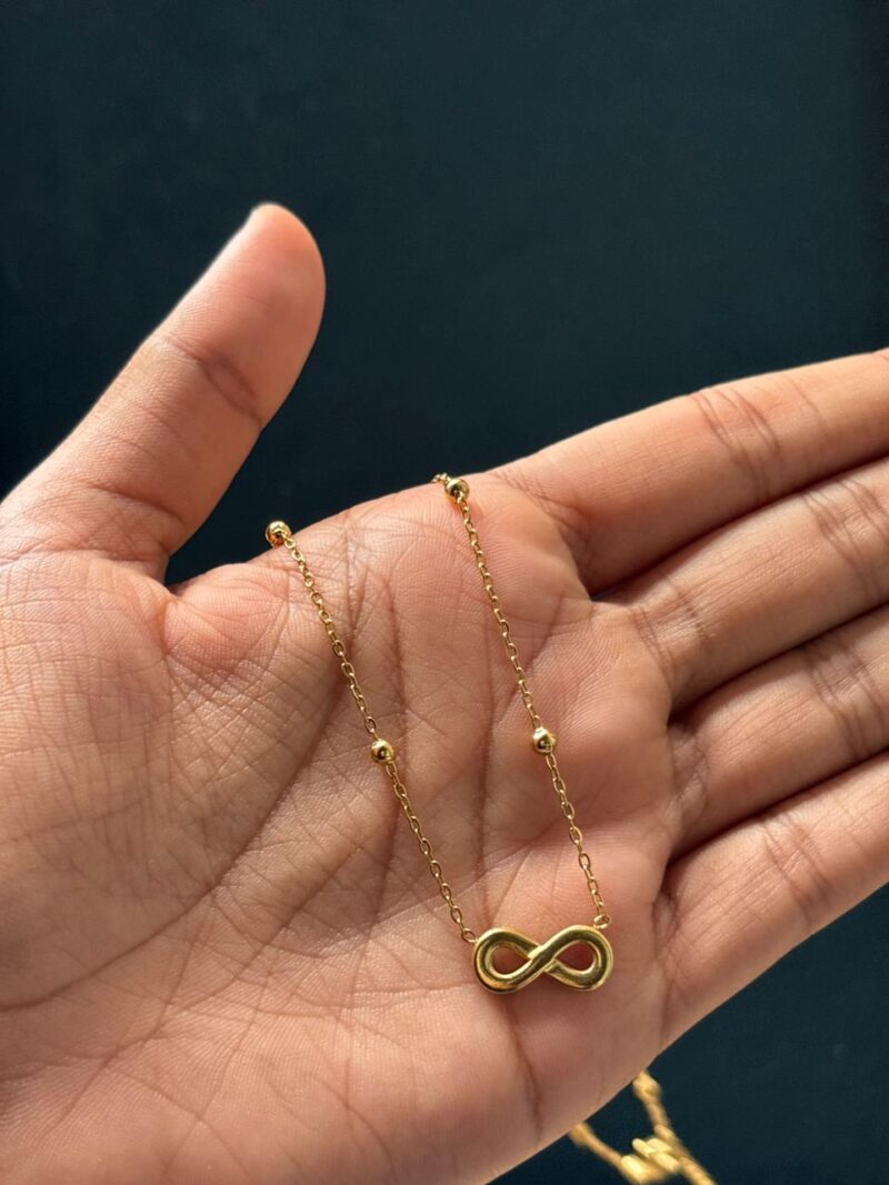 Infinity chain