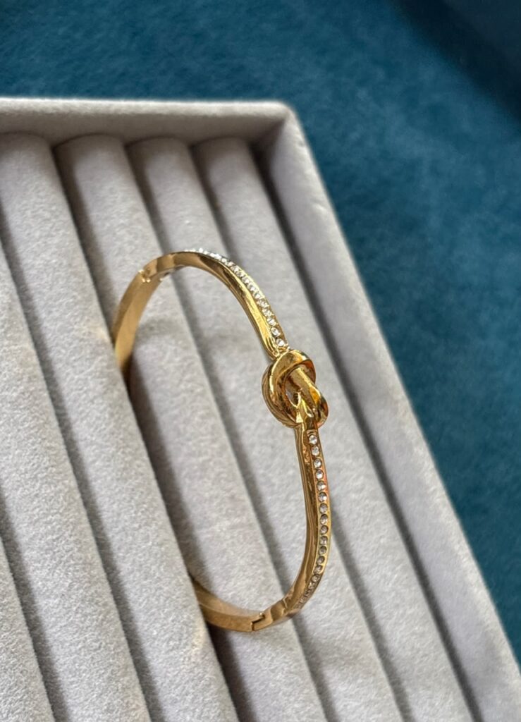 Knot kada bracelet