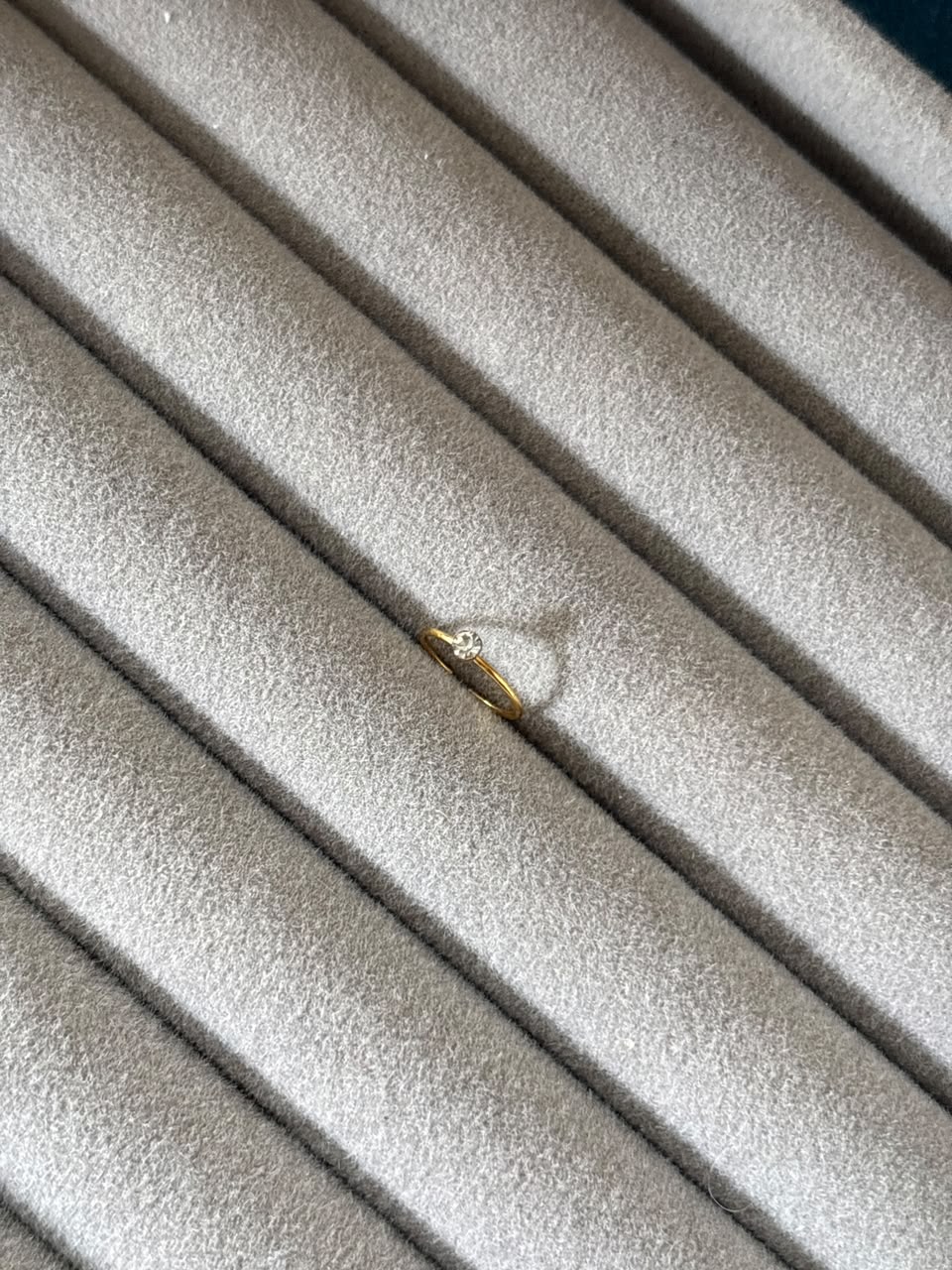 Stone nosepin - Image 1