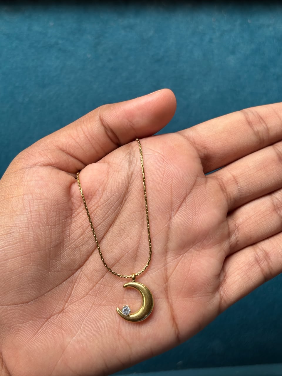 Moon stone pendant chain - Image 1