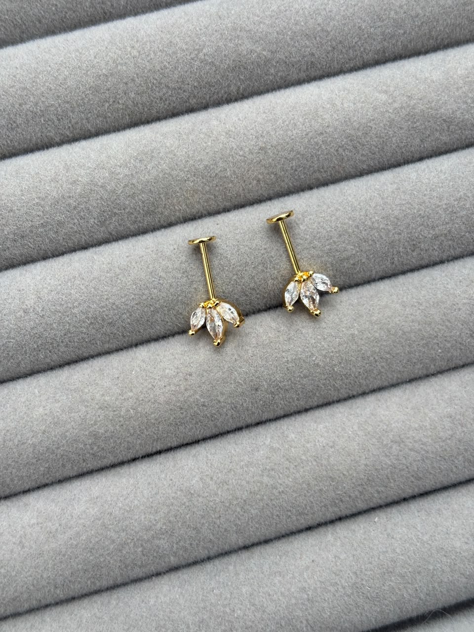 3 petal bugadi gold sterling steel - Image 1