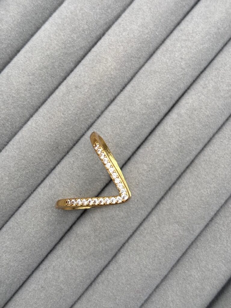 v ring