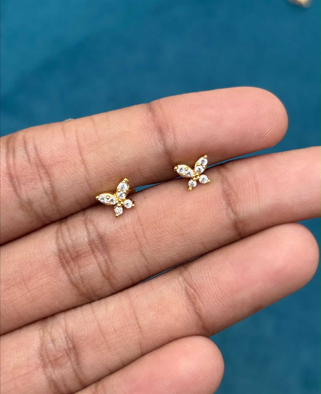 Butterfly stud microplated - Image 1