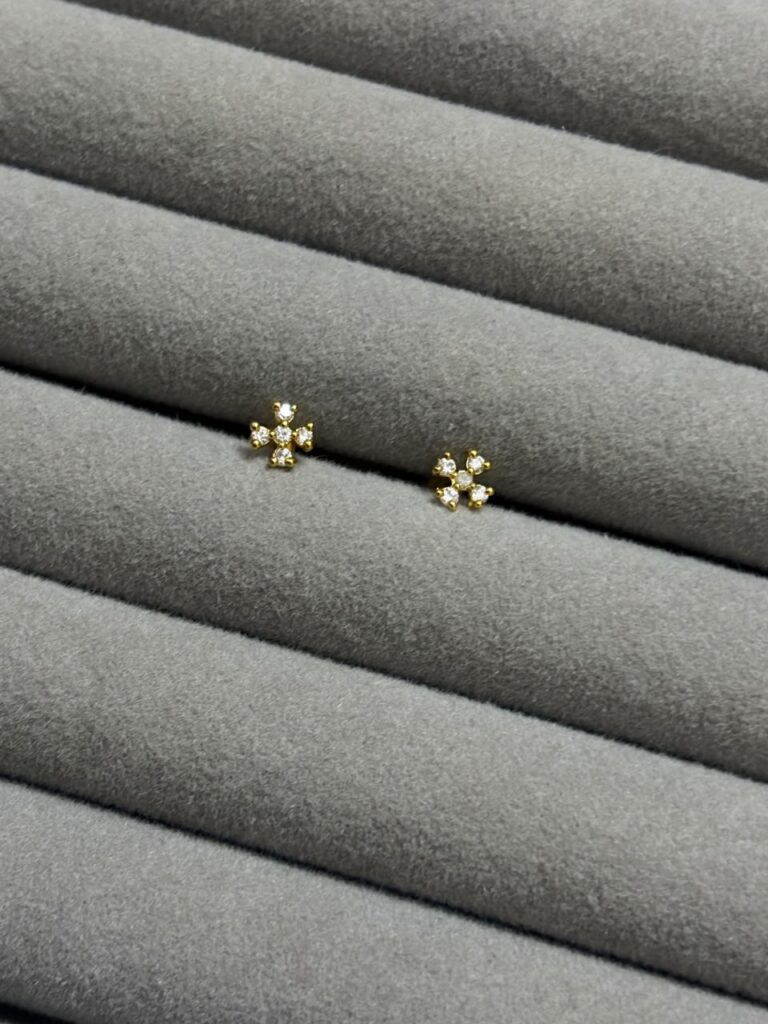 Floral 2 stud microplated