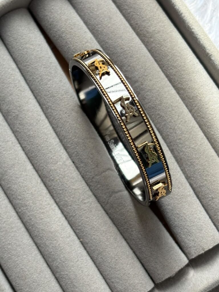 Black kada men