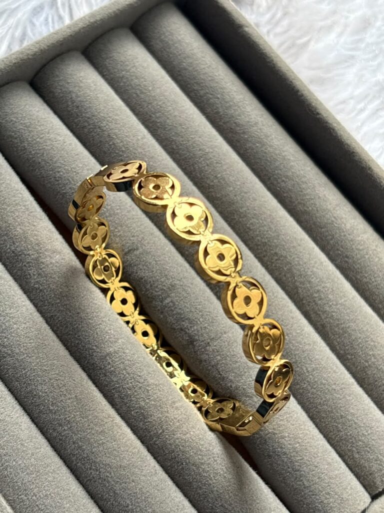 Anti-tarnish kada