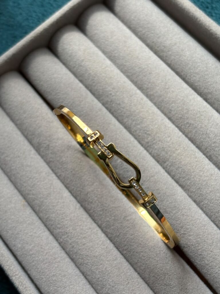 Anti-tarnish kada