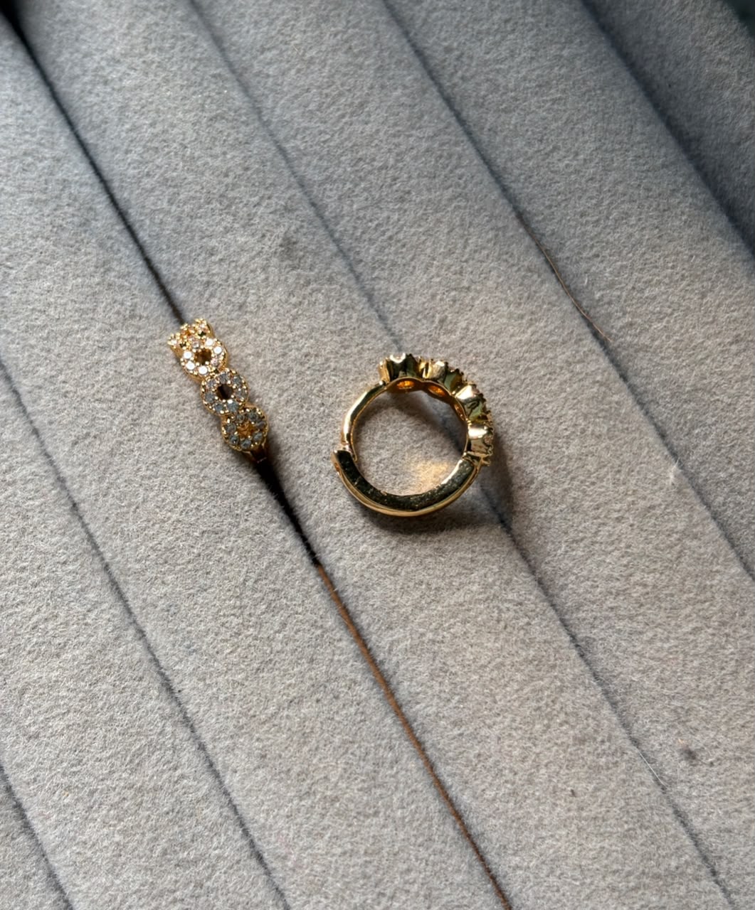 DC earring - Image 1